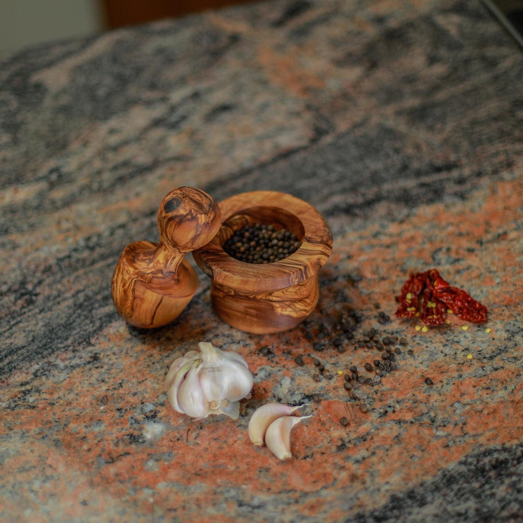 Traditional Mediterranean Olive Wood Mortar and Pestle – Herb & Garlic Crusher – Handmade Kitchen Tool – Rustic Spice Grinder
