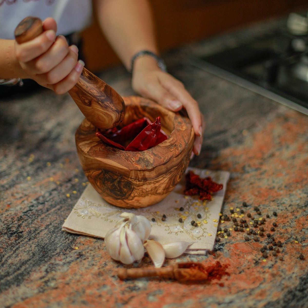 Rustic mortar Olive Wood Mortar and Pestle Set| Wooden Herb Grinder for Spices & Guacamole| Mortar Pestle Set| Farmhouse Kitchen Decor