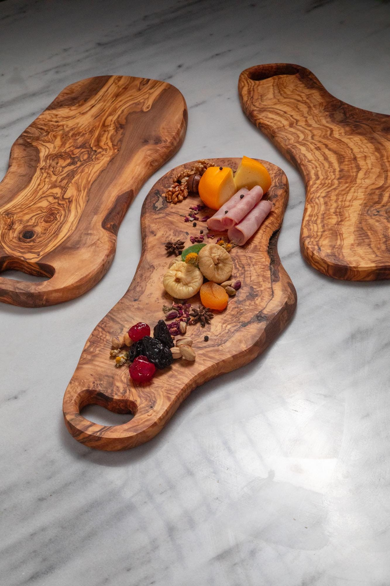 Handcrafted Olive Wood Charcuterie Board: Rustic Kitchen Decor