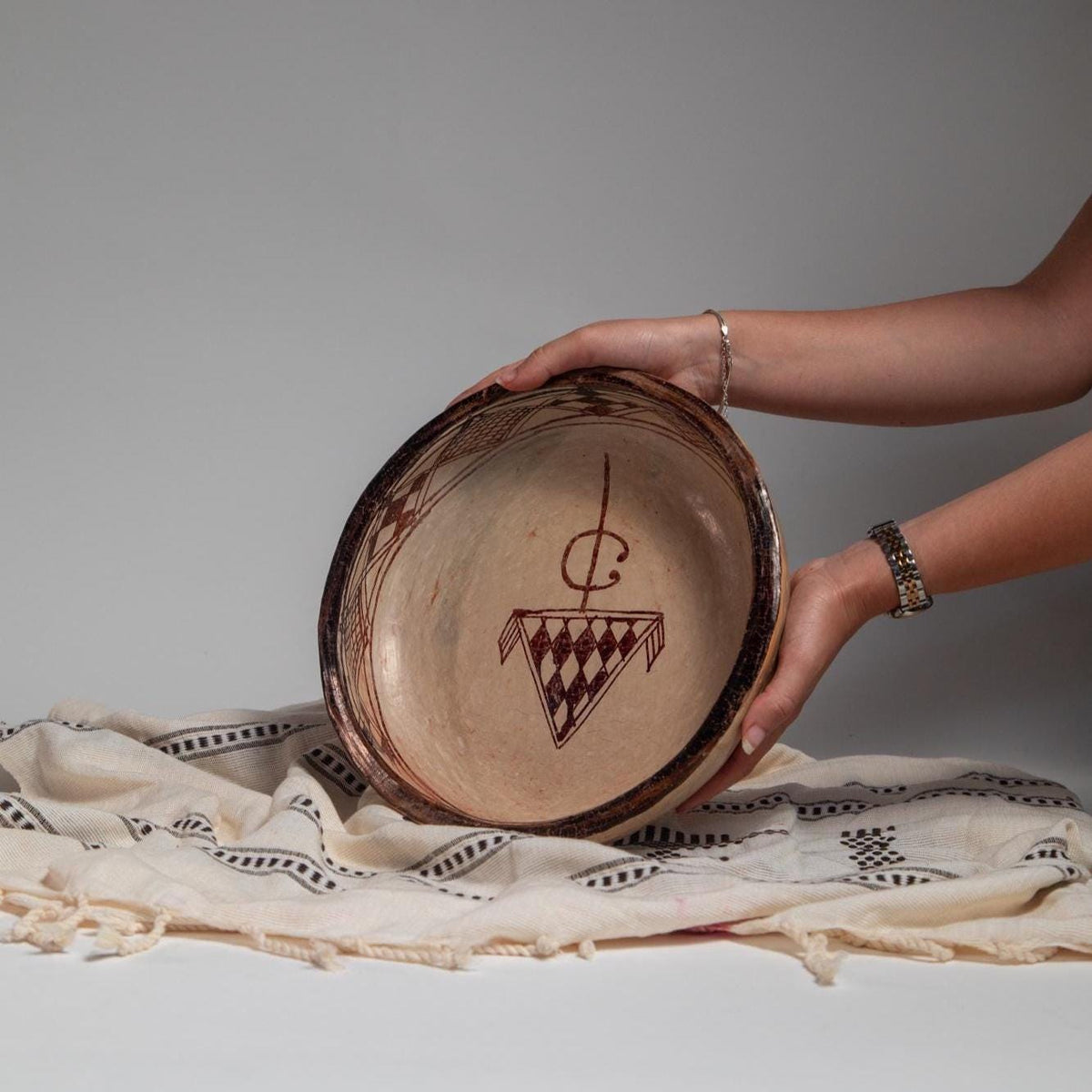 Handmade Pottery Bowl – 8 inch Large Decorative Centerpiece, Rustic Fruit Bowl, Boho Home Decor