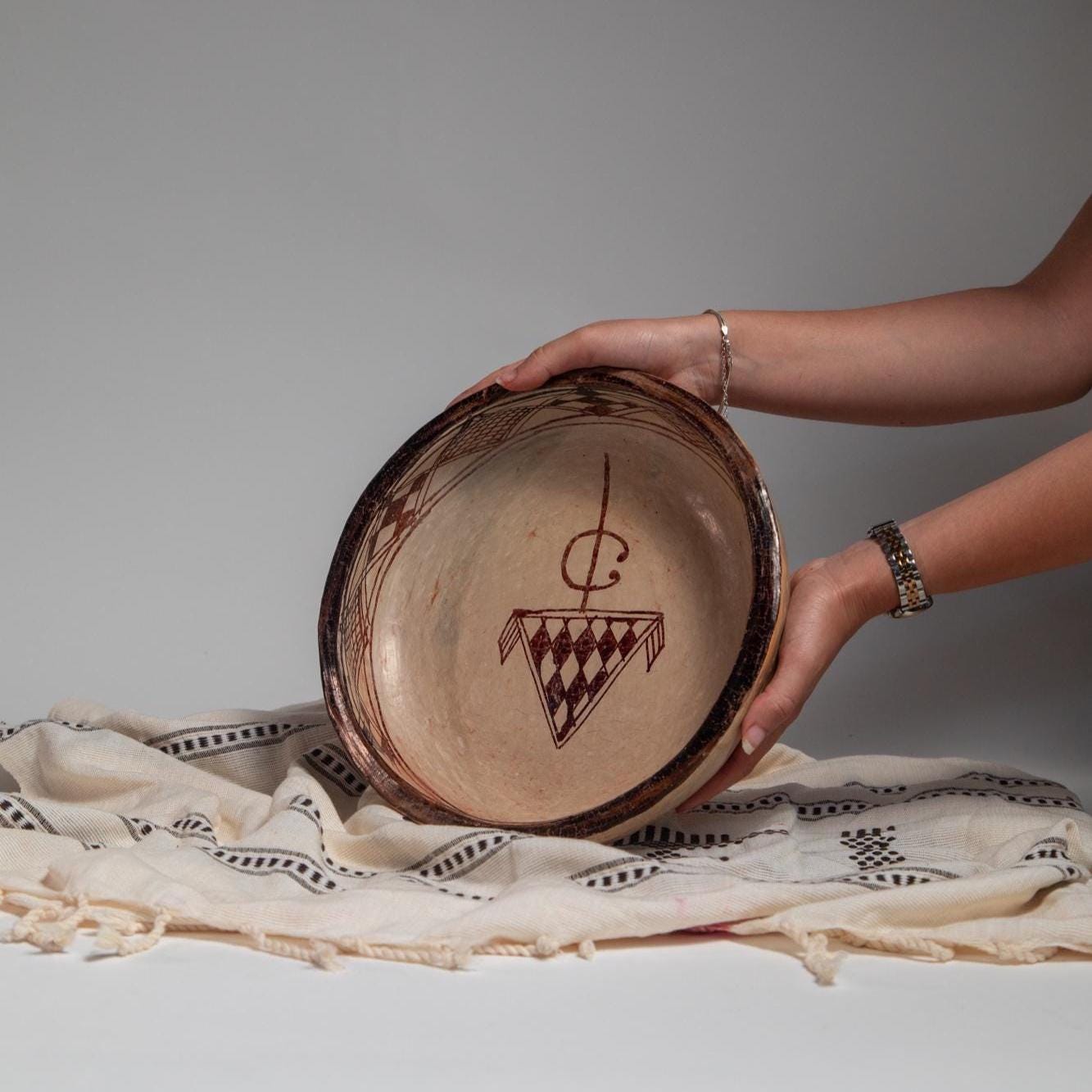 Handmade Pottery Bowl – 8 inch Large Decorative Centerpiece, Rustic Fruit Bowl, Boho Home Decor