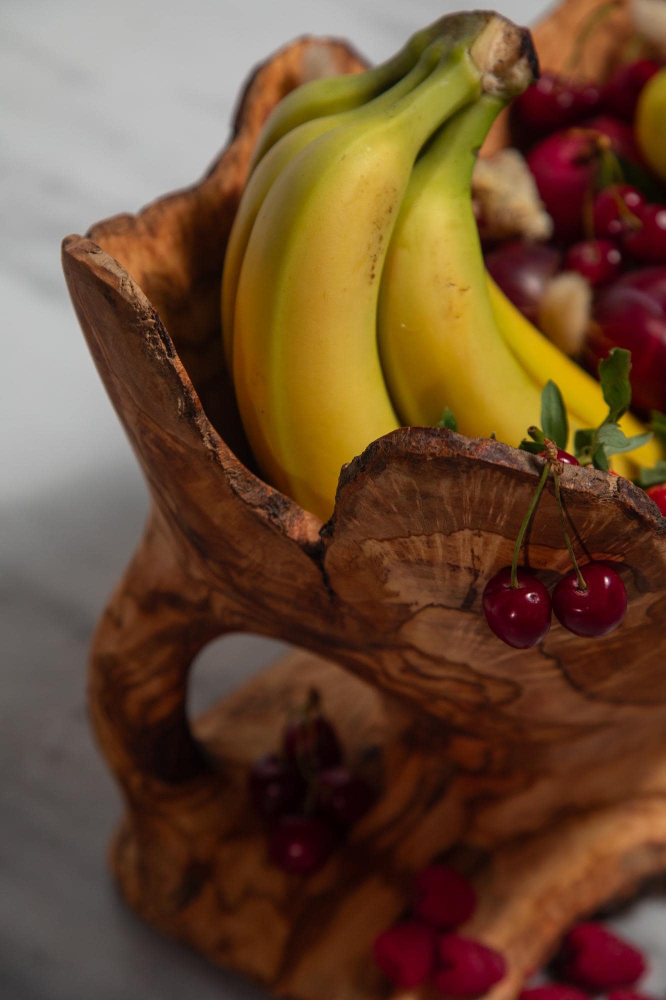 Handmade Olive Wood Centerpiece- Unique Bowl Sculpture - Kitchen Decor - Natural Wooden Artisan Basket - Durable Decorative Accessory
