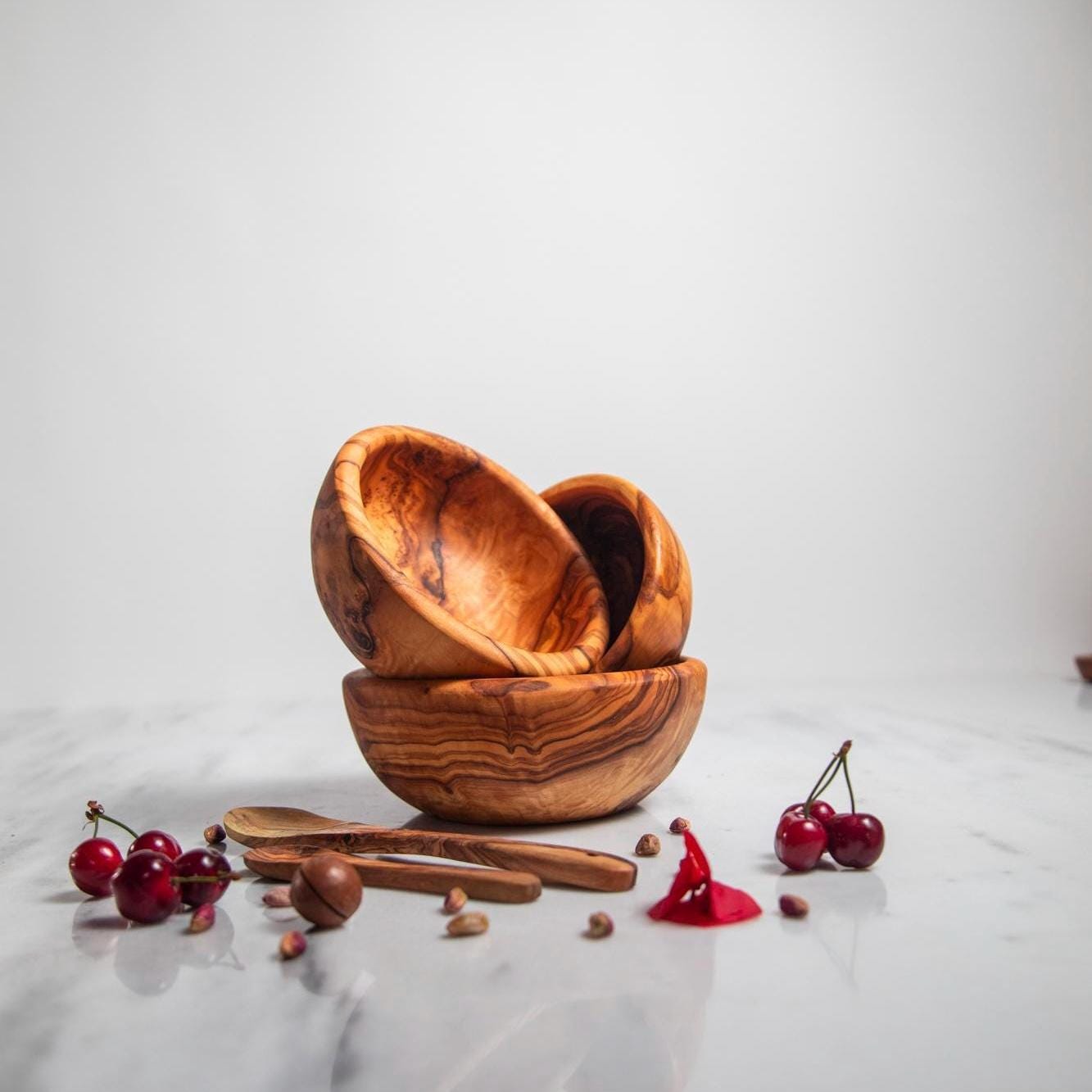 Olive Wood Bowl – Handcarved Artisan Piece for Table and Home