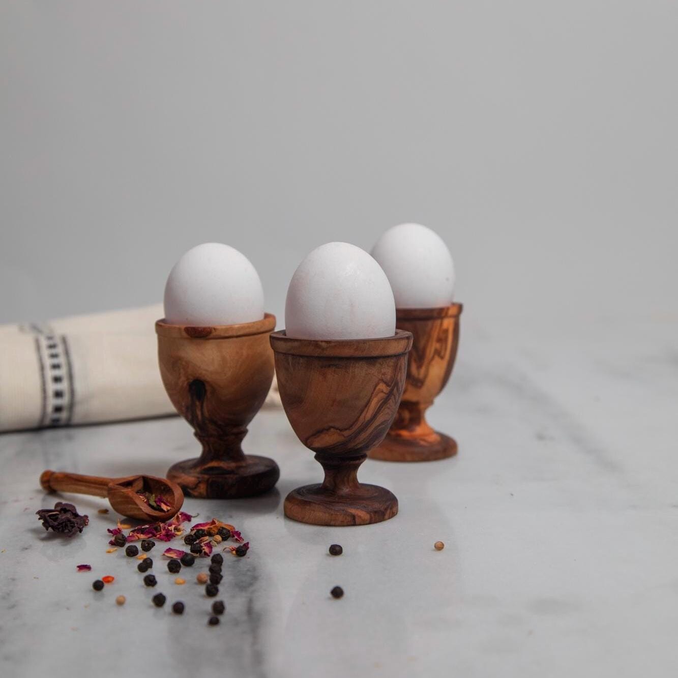 Set of 3 Olive Wood Egg Cups – Handmade Natural Egg Holders, Rustic Kitchen & Breakfast Tableware