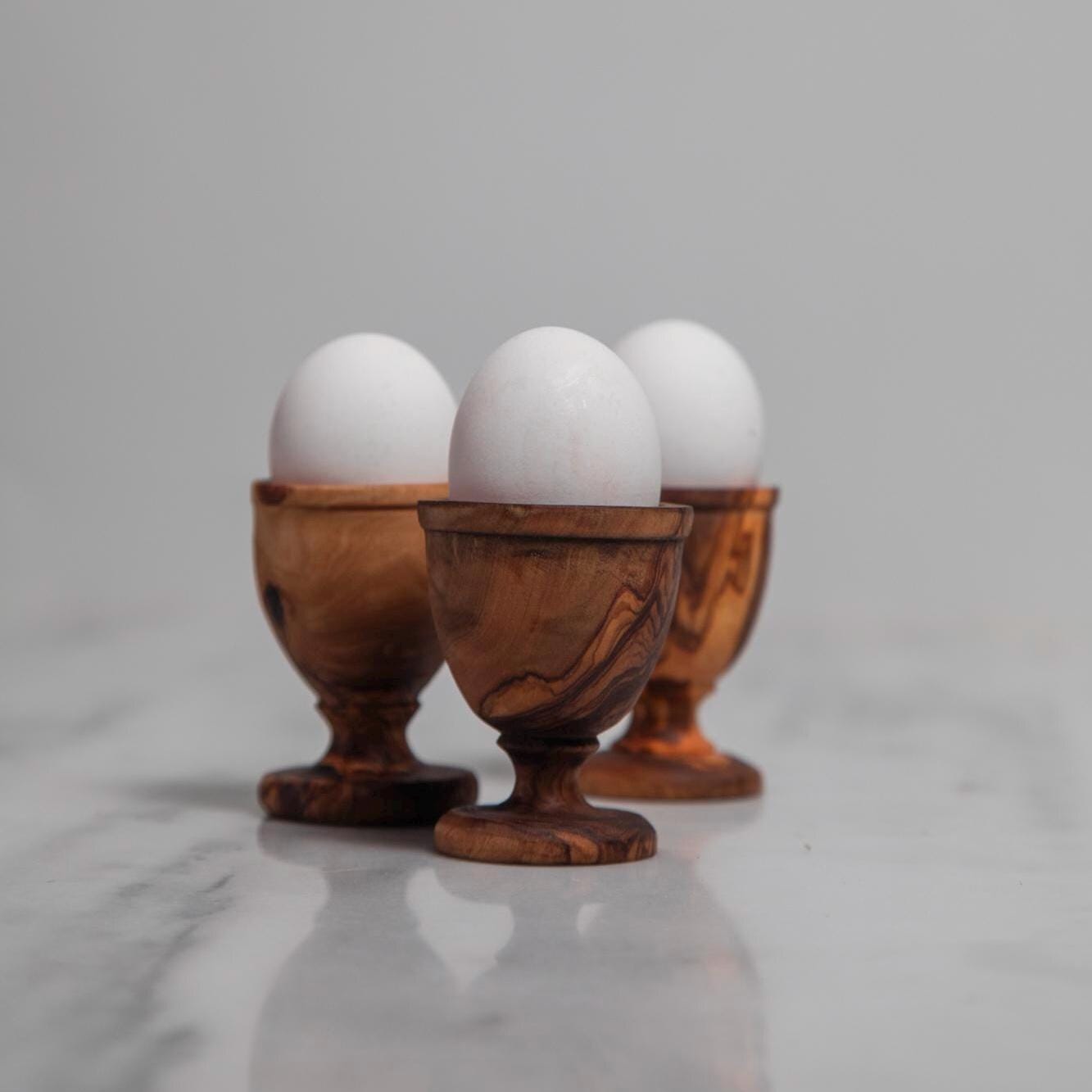 Set of 3 Olive Wood Egg Cups – Handmade Natural Egg Holders, Rustic Kitchen & Breakfast Tableware