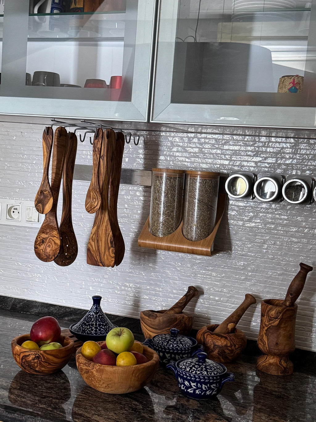 Olive Wood Utensil Set with Holder – Essential Kitchen Tools, Unique and Eco-Friendly Gift