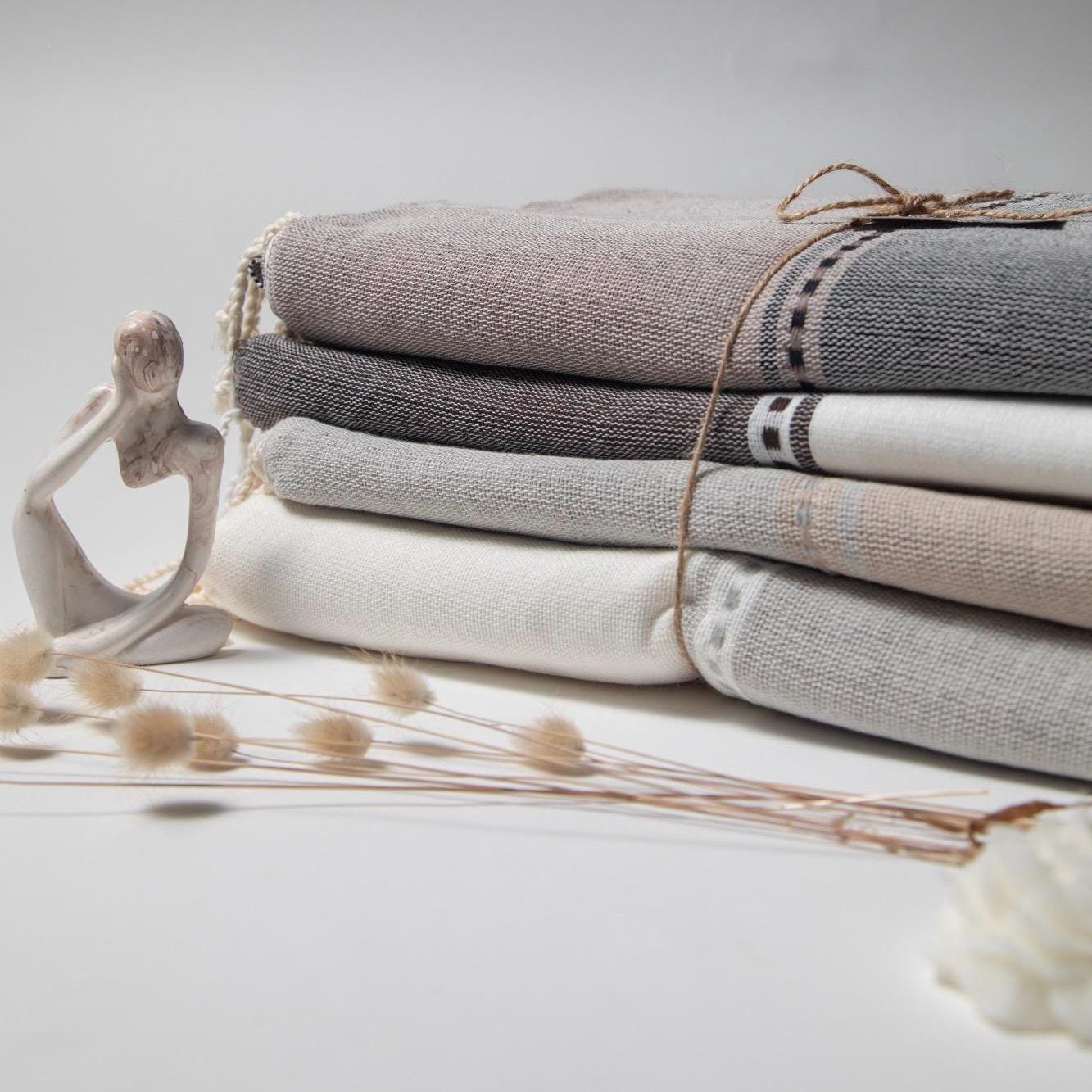 Handwoven Linen Throw: Natural Flax, Rustic Tunisian Decor