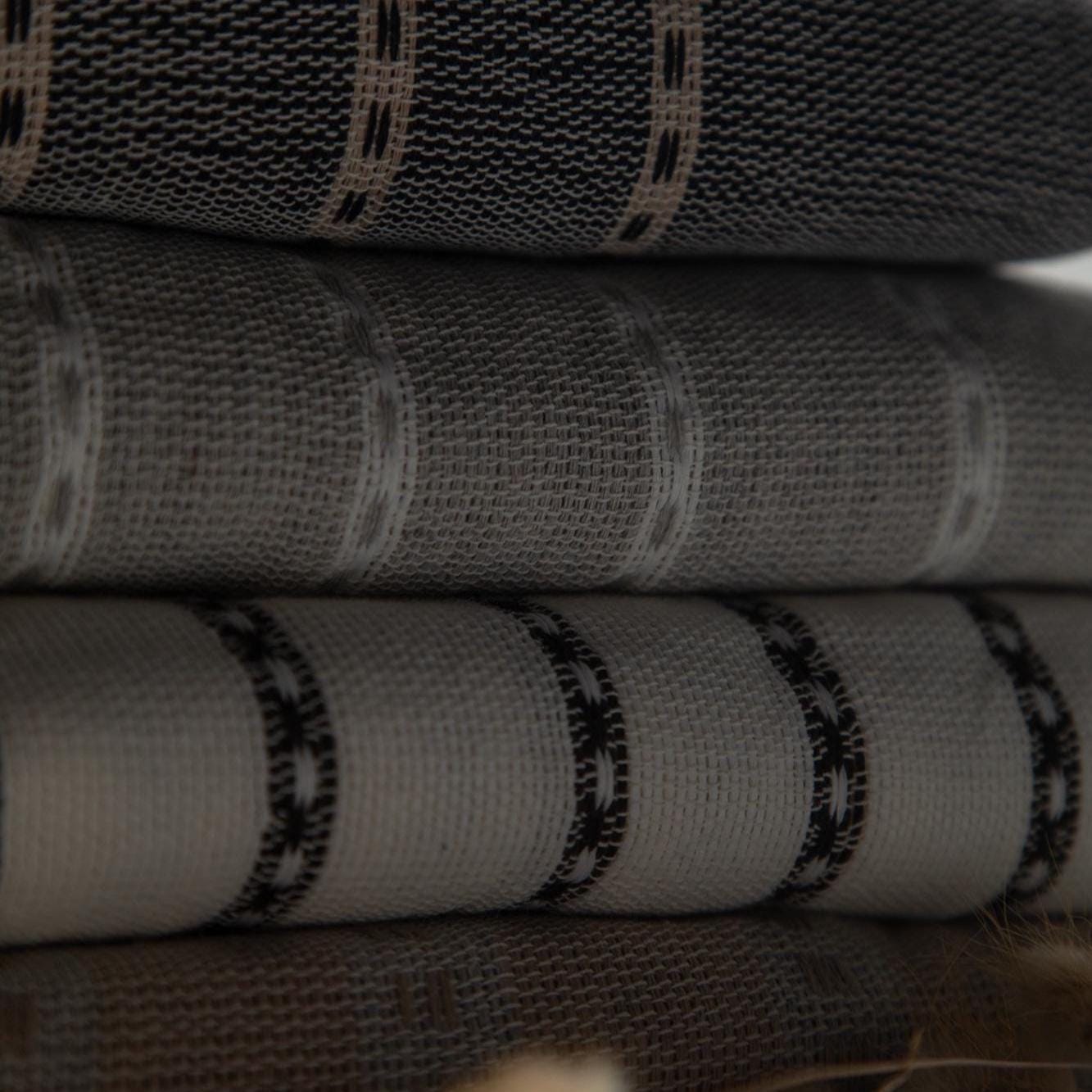 Handwoven Cotton Towel – Artisan Weave for Bath and Home